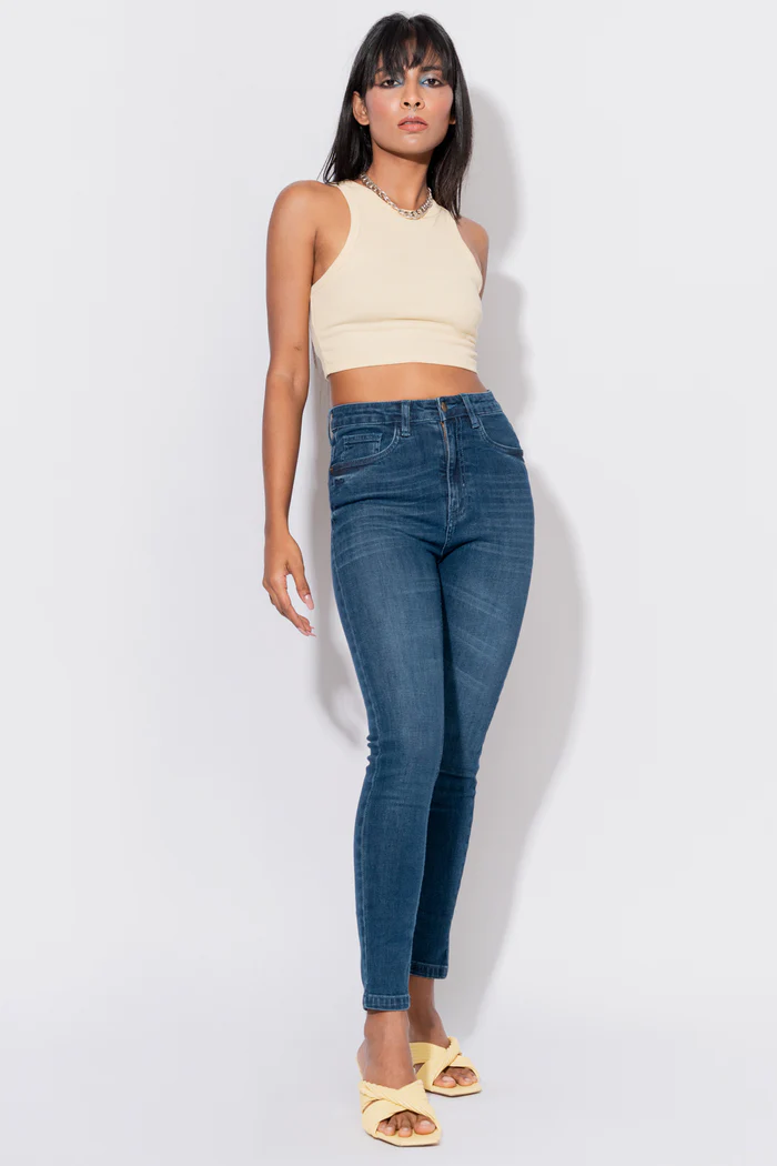 High-Waisted Jeans